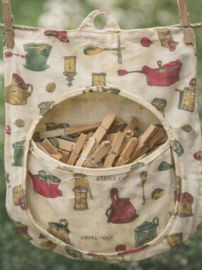 Vintage Clothespin Bag Cottagecore Farmhouse Laundry Storage Hanging